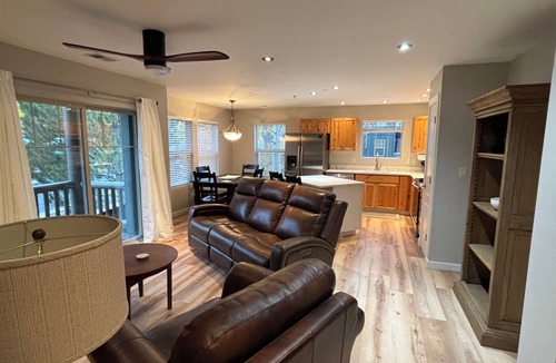 Park City Condo | 2026 Renovated, RH King Bed, Ideal Location Skiing Deer Valley East Village, PC