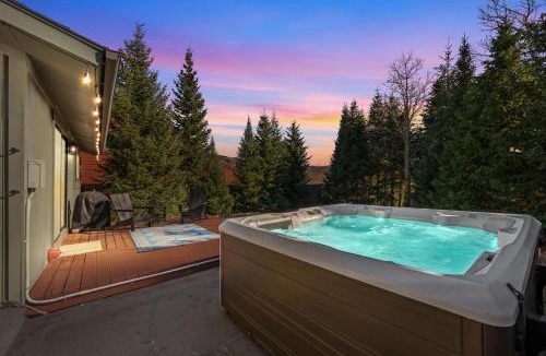 Willowbrook Meadows House | 249 E Coyote