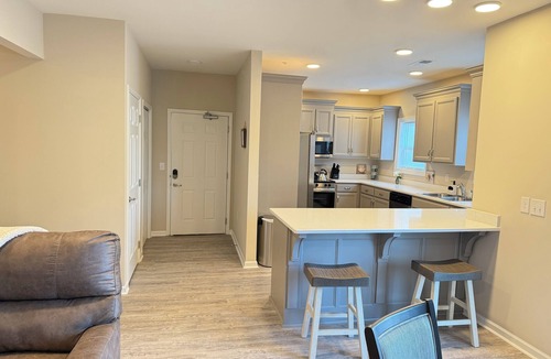 Huntsville Apartment | 2B Gorgeous 2-bedroom new apartment in lively Huntsville