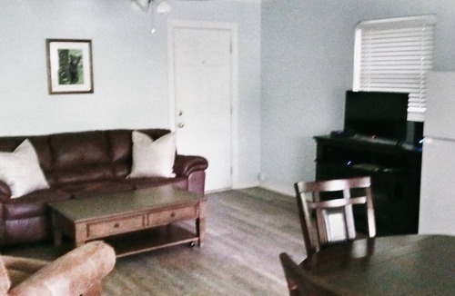 Maggie Valley Cottage | 2BR near Maggie festival grounds. Smokies Blue Ridge Pkwy. Cover motorcycle park