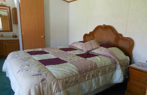 Custer House | 3 BDRM. 2 BATH