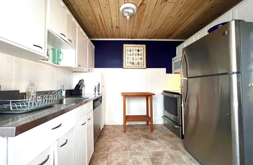 Pass-a-Grille House | 3-Bedroom Beachfront Home - “Con La Marea”
