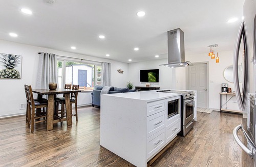 Atlanta House | 3-bedroom bungalow 10 minutes from Midtown Atlanta