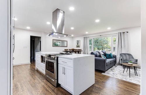 Atlanta House | 3-bedroom bungalow 10 minutes from Midtown Atlanta