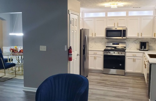 Union City House | 3-bedroom house in lovely Union City with AC