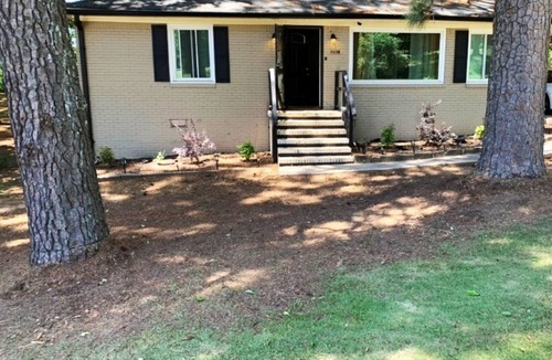 Church Street House | 3-bedroom house in soothing Atlanta with cool AC comfort