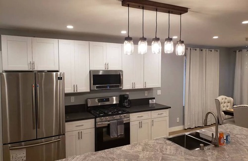 Pico - Robertson House | 3 bedrooms fully remodeled with all new furniture by Pico and Robertson