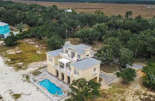 Ocean Springs House | 3 BR/2 Full & 1 Half BA Home - Oceanfront in Mississippi, Pool-Sleeps 8