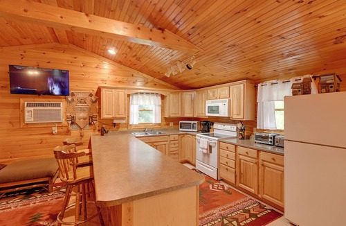 Robbinsville Cabin | 3 Mi to Lake Santeetlah! Rustic Apt w/Decks