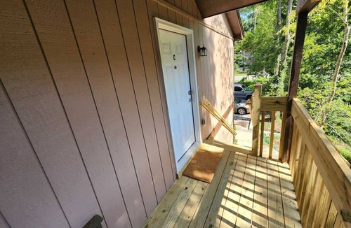 Tallahassee Apartment | 3 miles to FSU-Midtown Luxe-Comfy High End Beds