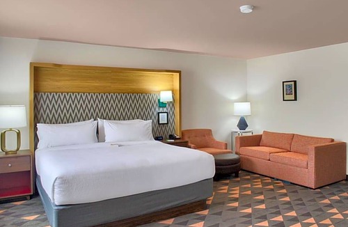 Tillmans Corner Hotel | 3-Star Hotel ∙ Holiday Inn Mobile West I-10, an IHG Hotel