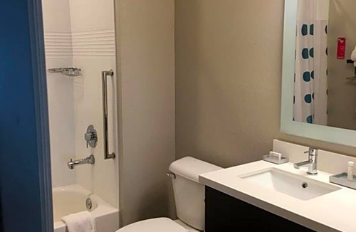 Dothan Hotel | 3-Star Hotel ∙ TownePlace Suites Dothan