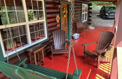 Waynesville Cabin | 3 Wakulla Way-Sleeps 6, Hot Tub, FP, Mtn View, Porch Cocktails, Paved Access