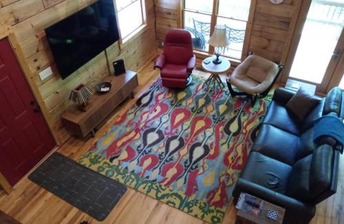 Marshall Ski Chalet | 3Br Chalet With Hot Tub & Trout Stream