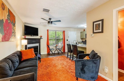 Decatur House | 3BR Decatur Townhouse: Near Downtown, Pet-Friendly