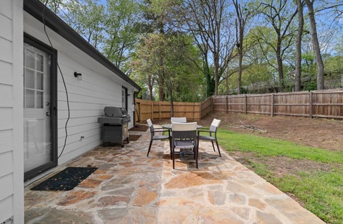Marietta House | 3BR Pet-Friendly Home Ideal for Mid-Term stays Travel Ball Families Relocations in Marietta GA