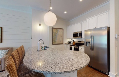 King City Condo | 400 Ocean Suites at the Heart of St.Simons Pier Village