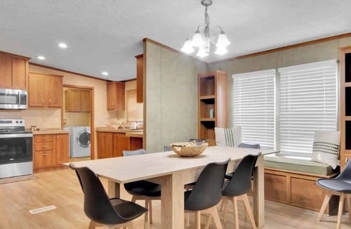 Gatlinburg House | 4BR Family Lodge in Gatlinburg with Hot Tub