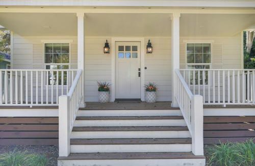 Saint Simons Island House | 5 Mi to Pier Village: Coastal Jade Cottage
