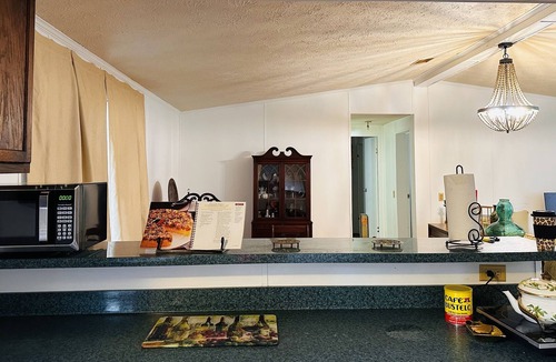 Macon County House | 5 minutes off of I-85. Family sized home! Holds 7