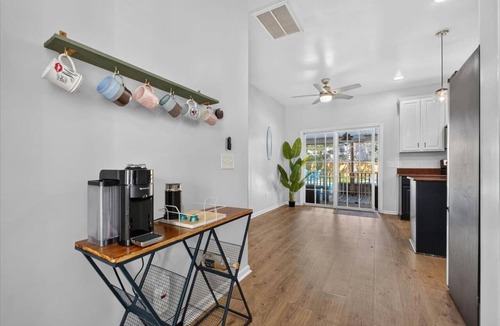 Summerville House | 5BR | Heated Pool, Hot Tub, Fire Pit & Backyard