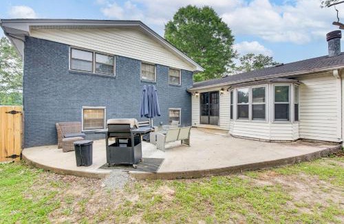 Church Street House | 6 Mi to Airport: Riverdale Home w/Private Pool!