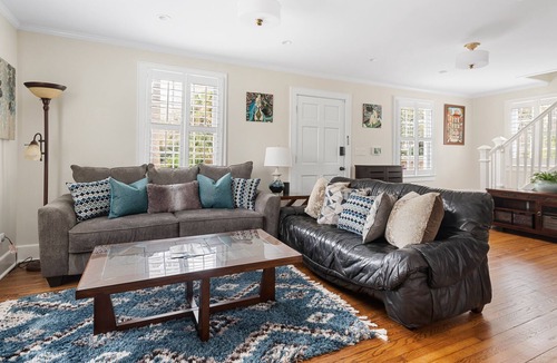 Downtown Charleston House | 62 Barre Street