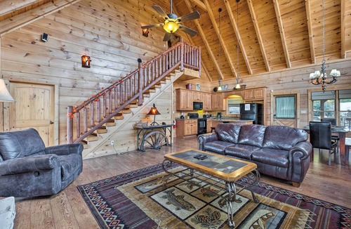 Sevierville Cabin | 8 Mi to Pigeon Forge: Mtn-View Cabin w/Game Room
