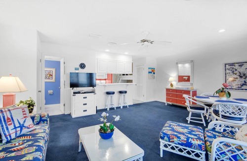 Fort Bay Condo | 88 m² Condo ∙ 1 bedroom ∙ 6 guests