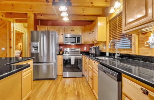 Maggie Valley Cabin | A Little Piece of Heaven in Maggie Valley w/Hot tub/Fire Pits/Bumper Pool