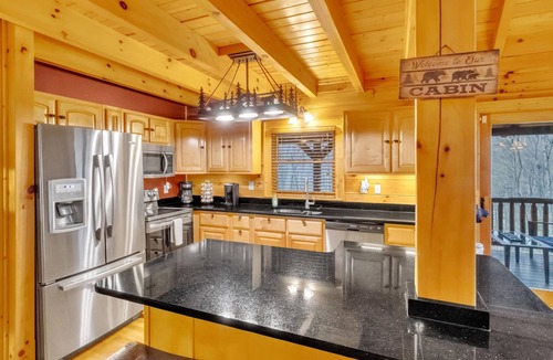 Maggie Valley Cabin | A Little Piece of Heaven in Maggie Valley w/Hot tub/Fire Pits/Bumper Pool
