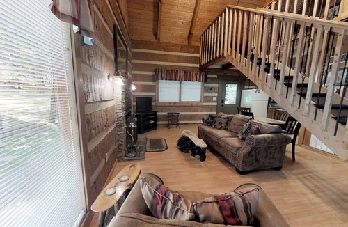 Rocky Grove Cabin | A Love Shack 1 Bedroom Cabin by RedAwning