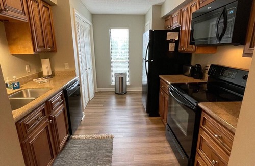 Saint Simons Island Condo | A retreat that can't be beat! 1 bed/1 bath, by the pool and close to everything