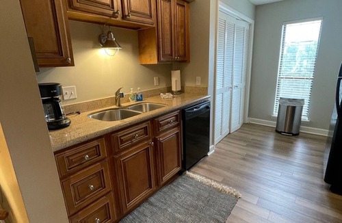 Saint Simons Island Condo | A retreat that can't be beat! 1 bed/1 bath, by the pool and close to everything