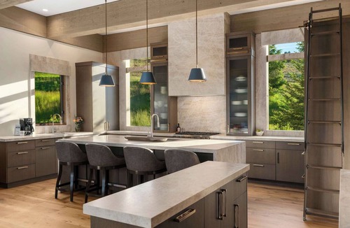 Sun Valley House | Abode at White Clouds, hot tub, Sun Valley, minutes to skiing