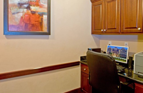 Webster Apartment | Accessible 1BR Suite | Free Daily Breakfast + Pool