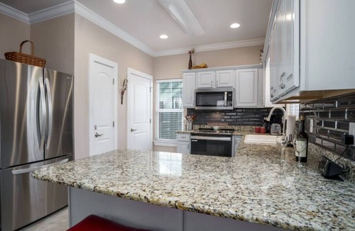 Gulf Shores House | Adorable Bay John 2 Cottage-pet friendly