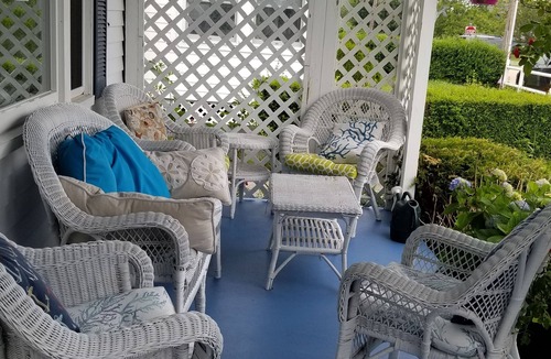 Eastward Look House | Adorable Beach Cottage, Avail. Labor Day to Memorial Day!