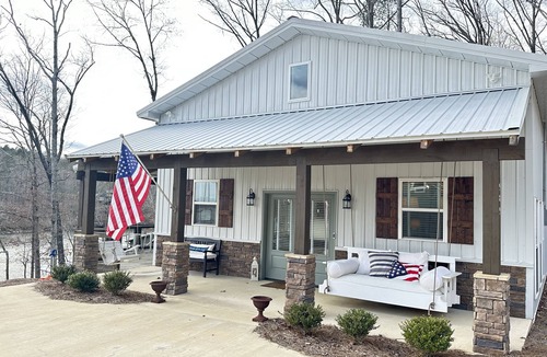 Logan Cabin | Adorable Cabin on Smith Lake in AL. Beautiful views and comfy living for you!