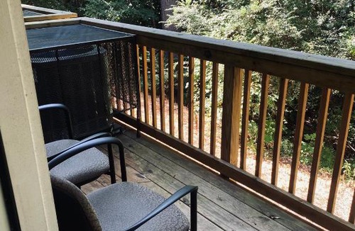 East Point Apartment | Affordable Airport Layover