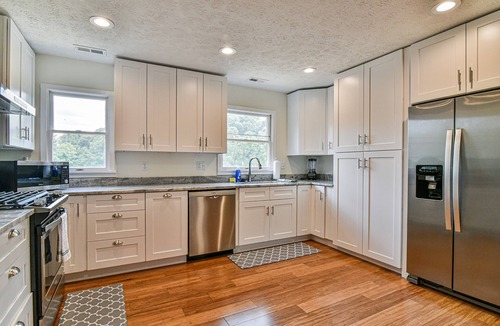 Asheville House | Aiken Rd - 6 BR - hot tub and game room