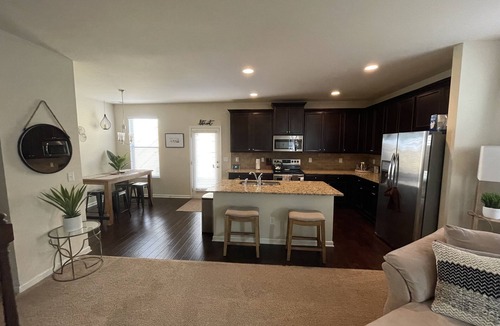 Church Street House | Airport Hideaway!