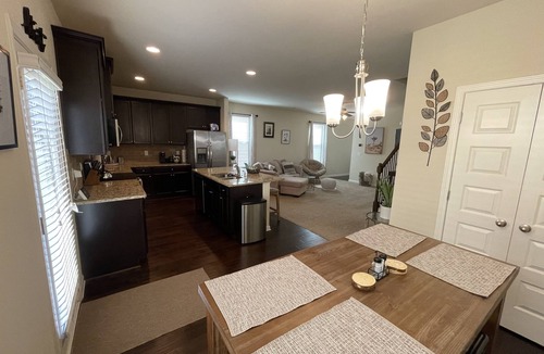 Church Street House | Airport Hideaway!
