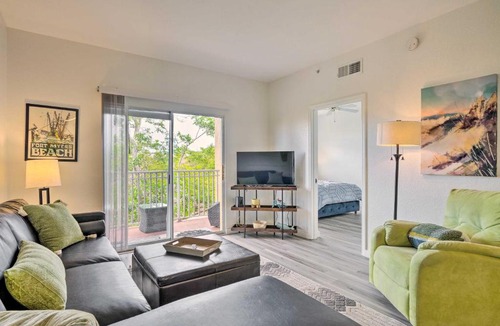 Iona House | Airy Fort Myers Condo ~ 4 Mi to Beach!