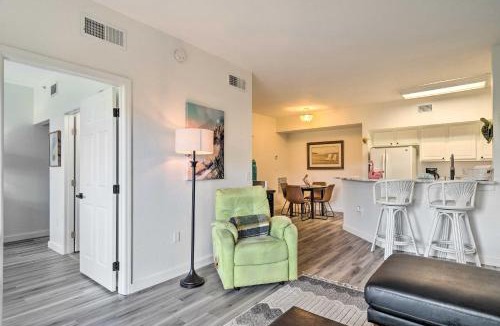 Iona House | Airy Fort Myers Condo ~ 4 Mi to Beach!