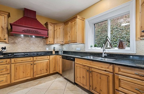 Waynesville House | Almost Heaven-Majestic Views!