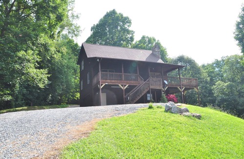 Hot Springs House | Amazing mountain views, endless stargazing!