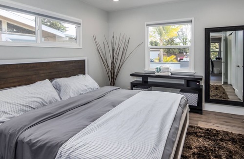 Winnetka House | Amazing Private house with POOL& 3 bedrooms in the heart of LA
