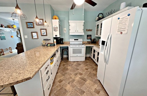 Oak House | Amazing River House! Perfect for the whole family ~ BOOK TODAY