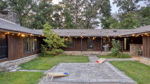 New Market House | Amber Lodge by AvantStay